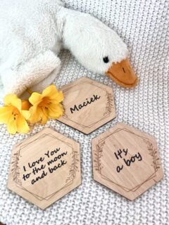 Drewniane karty/tabliczki do zdjęć personalizowane niemowlak, noworodek, pierwszy rok życia